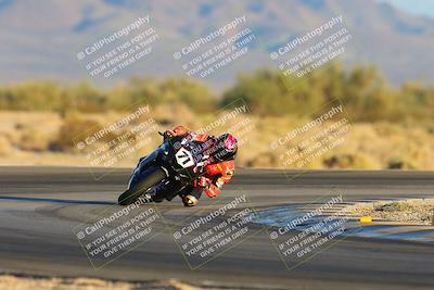 media/Nov-17-2024-CVMA (Sun) [[1fec520723]]/Race 18-Supersport Middleweight/